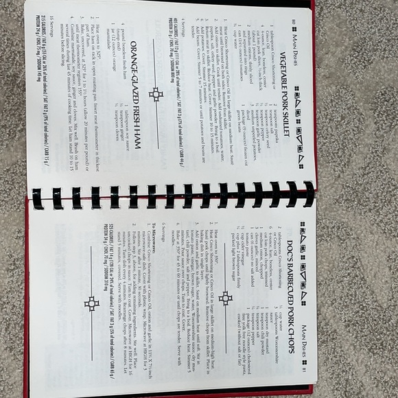 The Black Family Dinner Quilt Cookbook - Picture 3 of 7